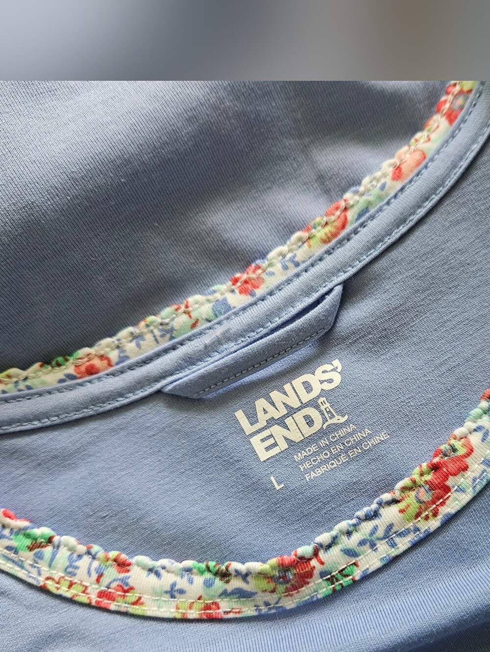 Lands’ End Ditsy Floral Trim Short Sleeve Top Periwinkle Blue Size L